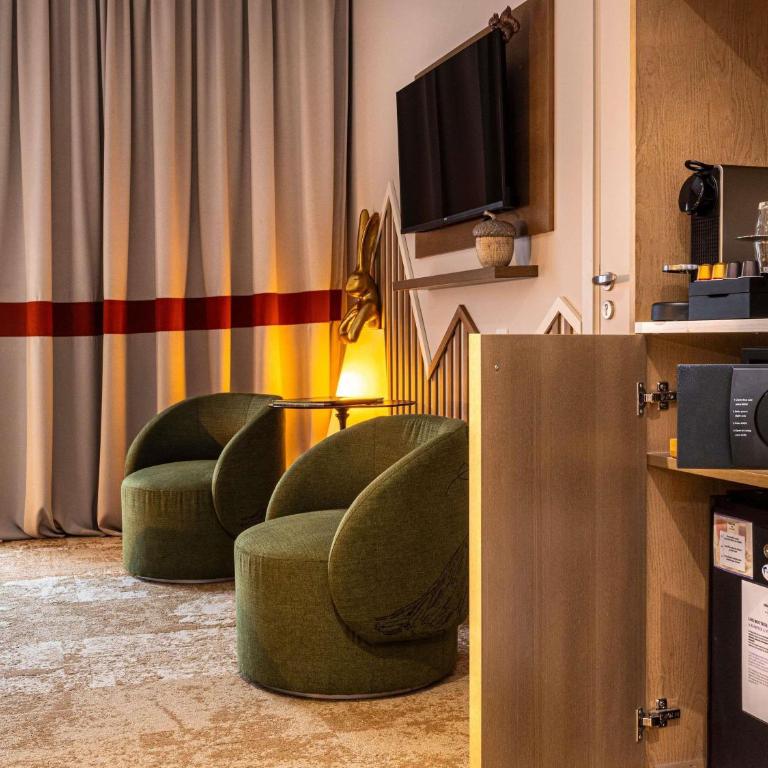 Mercure Ax Les Thermes - Habitación Doble Deluxe adaptada para personas de movilidad reducida - 1 cama extragrande - 7