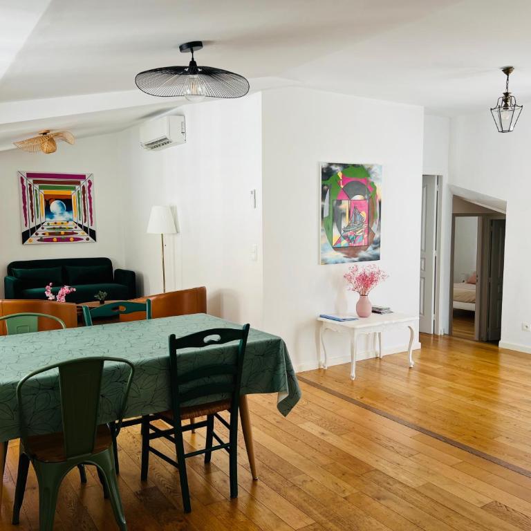 Le Chastel, T3, Aix Centre Ville - Apartment mit 2 Schlafzimmern und Aussicht - 2