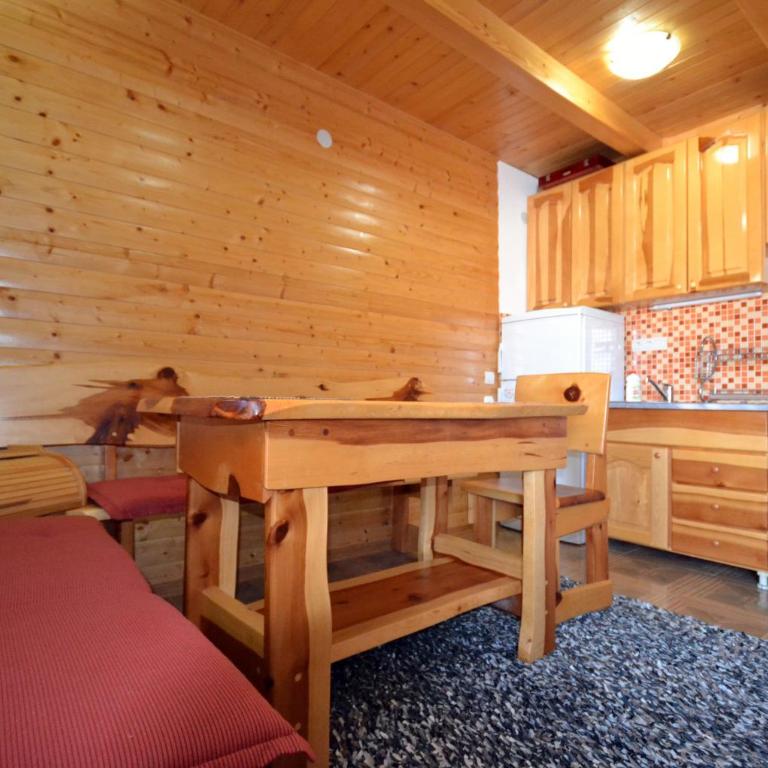 Holiday Homes Durmitorski Gaj - Kuća sa 2 Spavaće Sobe - 13