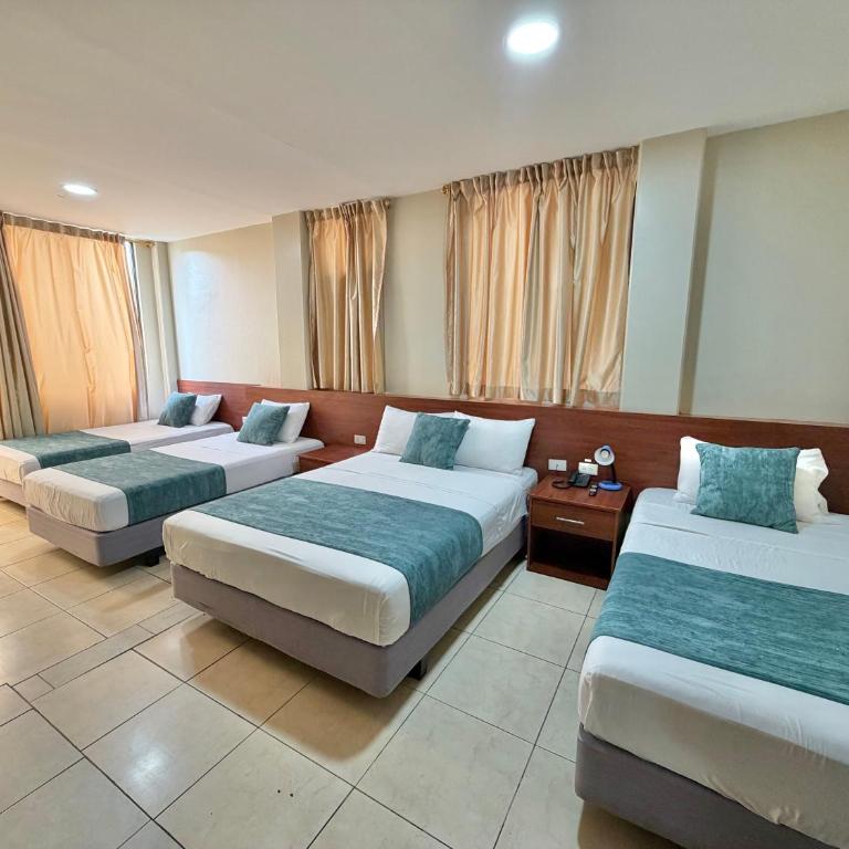 Hostal Quil - Quadruple Room - 2
