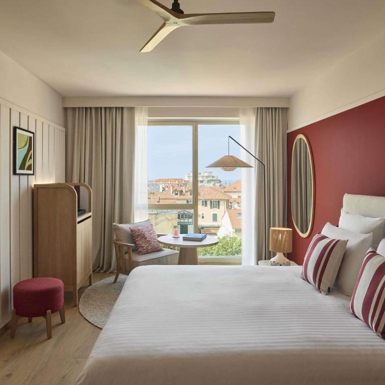Le Talaia Hôtel & Spa Biarritz - MGallery Collection - Chambre Lit King-Size Supérieure - 1
