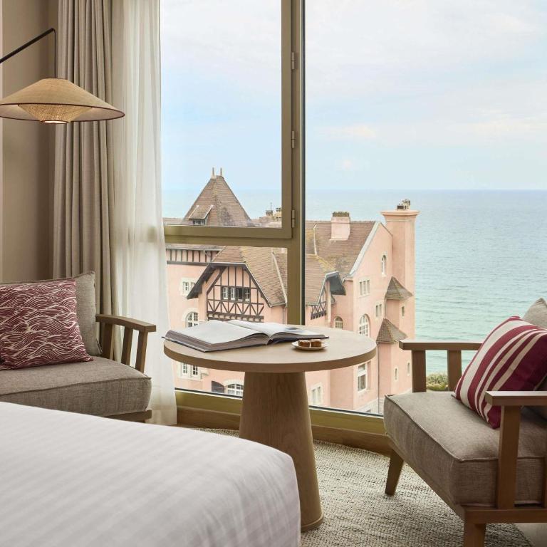Le Talaia Hôtel & Spa Biarritz - MGallery Collection - Chambre Lit King-Size Panoramique de Luxe avec Vue sur Océan - 4