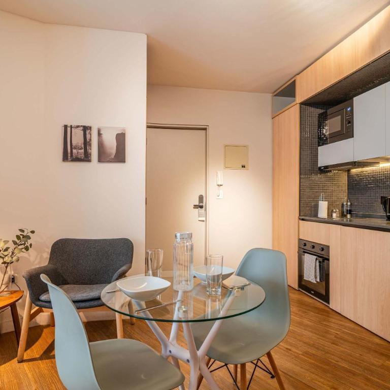 HOM l Wifi AirAcond Arte Gastronomia Lastarria - Apartment - 16