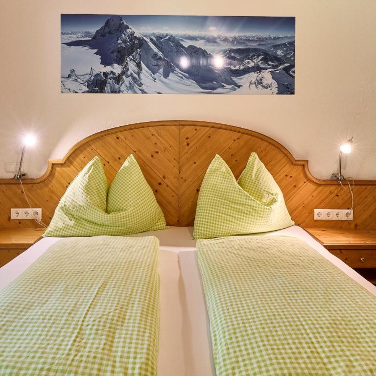 Haus Eberl - Apartments - Four-Bedroom Apartment - 6
