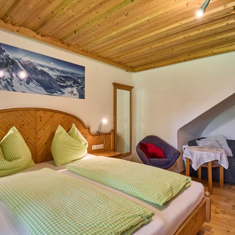 Haus Eberl - Apartments - Four-Bedroom Apartment - 16