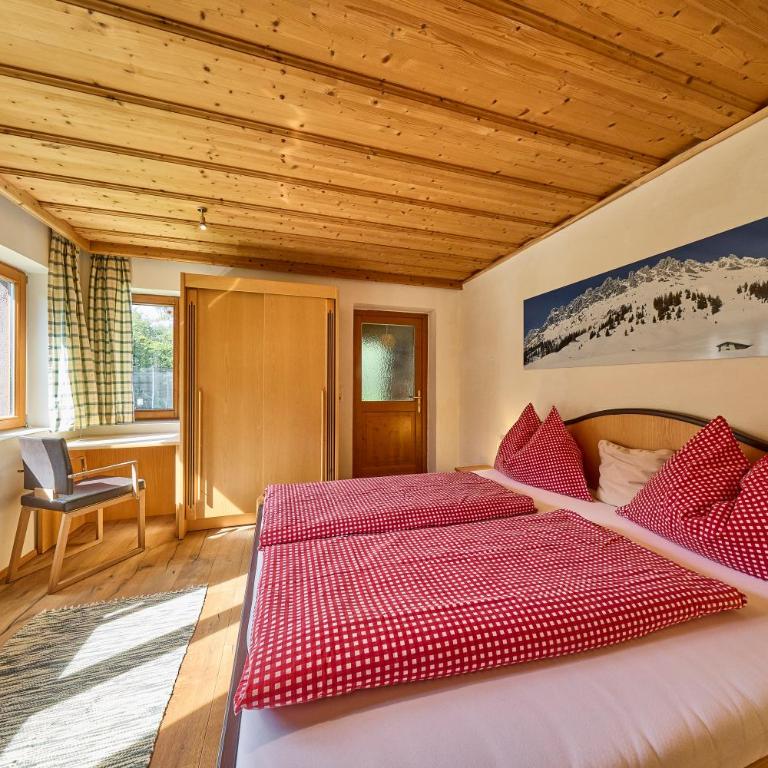 Haus Eberl - Apartments - Four-Bedroom Apartment - 1