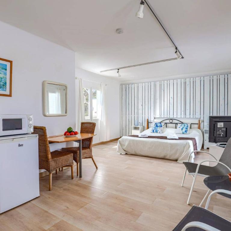 Villa Reco by Villa Plus - Villa - 8