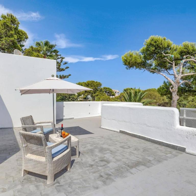 Villa Reco by Villa Plus - Villa - 11