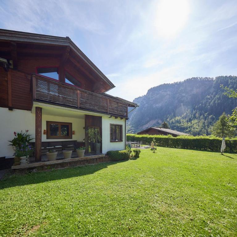 Haus Eberl - Apartments - Four-Bedroom Apartment - 60