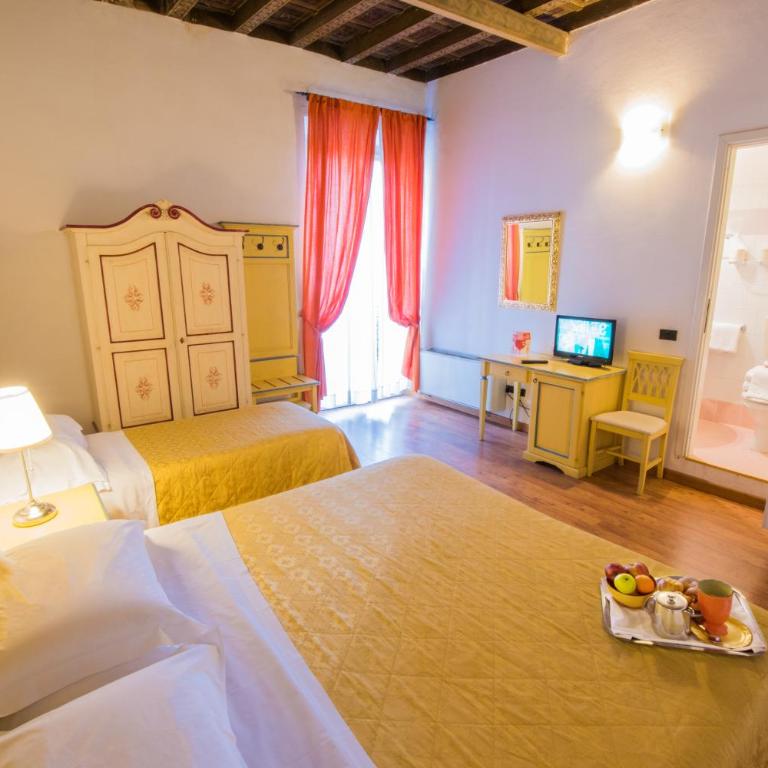 Hotel Vasari - Triple Room - 1