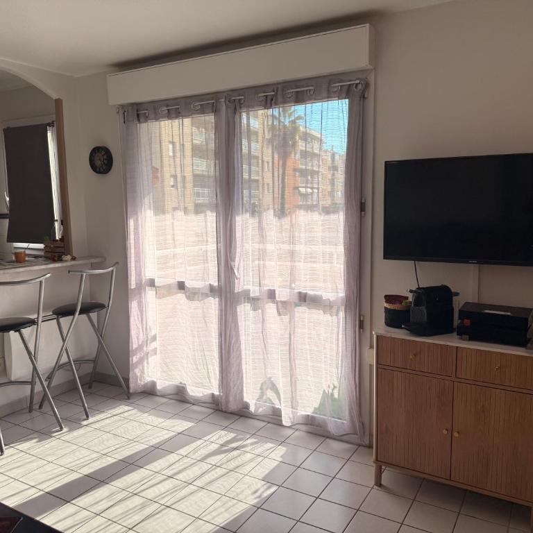 Joelle & Marc Nice 2 bedrooms apartment, near beach, AC, parking lot - Appartement 1 Chambre - 25
