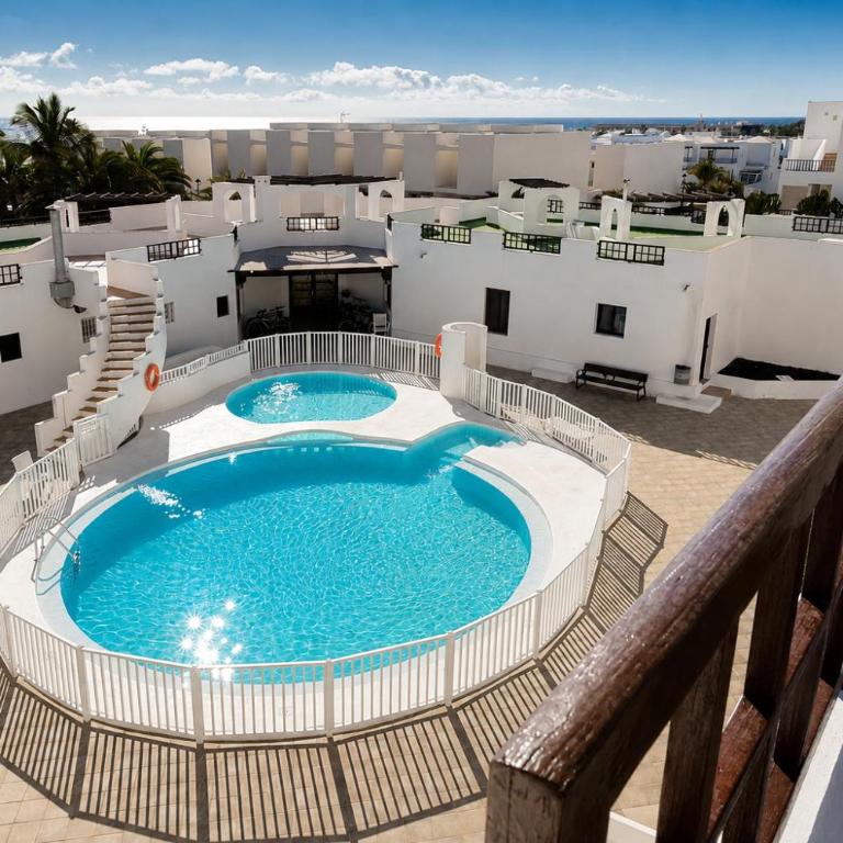 Apartamento Golden Teguise en Lanzarote, con piscina, vistas al mar y playa cercana - Apartamento de 1 dormitorio - 2