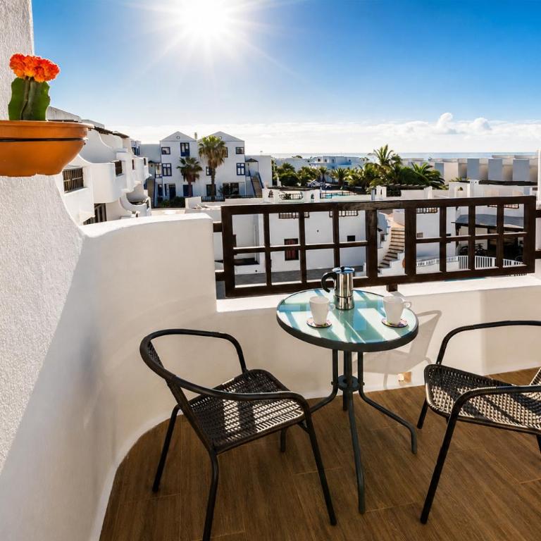 Apartamento Golden Teguise en Lanzarote, con piscina, vistas al mar y playa cercana - Apartamento de 1 dormitorio - 1