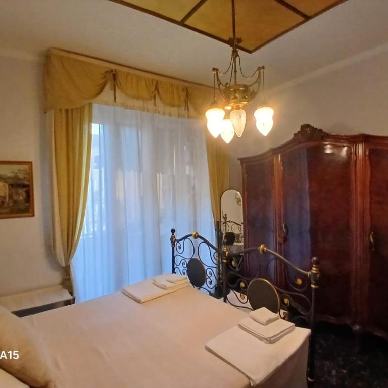 B&B Assereto - Camera Matrimoniale con Bagno Privato Esterno - 32