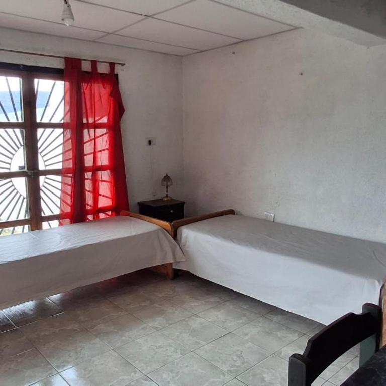 Bellos milagros - One-Bedroom House - 2