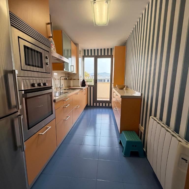 Atico Mirador Paseo Antonio Banderas primera linea de playa y piscina - Two-Bedroom Apartment - 35