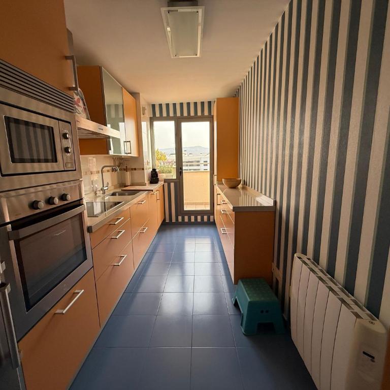 Atico Mirador Paseo Antonio Banderas primera linea de playa y piscina - Two-Bedroom Apartment - 38