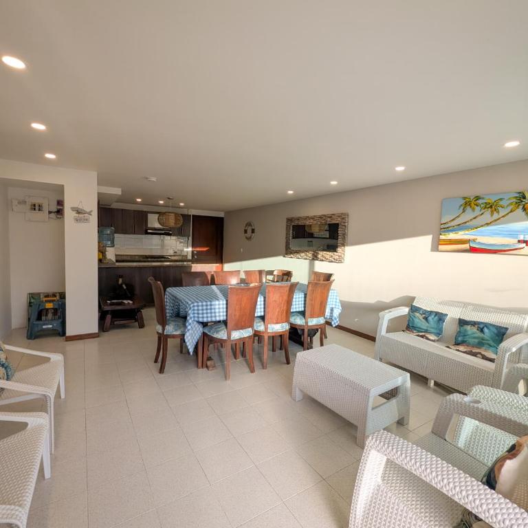 Cerca Al Mar APTS Edificio Sea V - Apartamento Clásico - 4