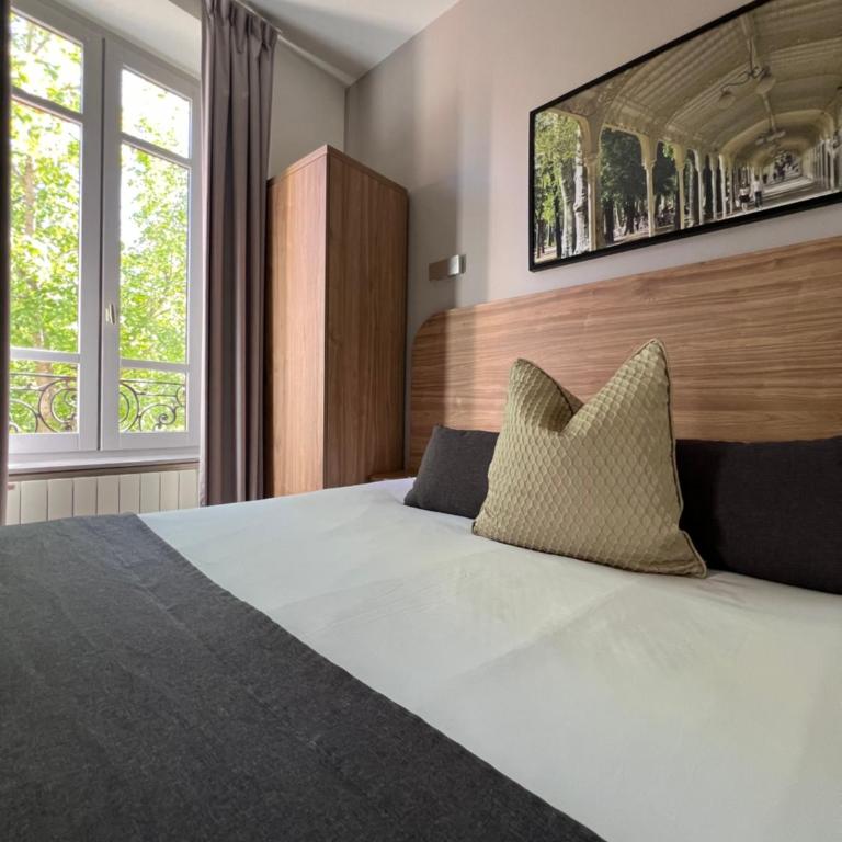 Hôtel Le Biarritz - Vichy - Habitación Doble Confort - 1