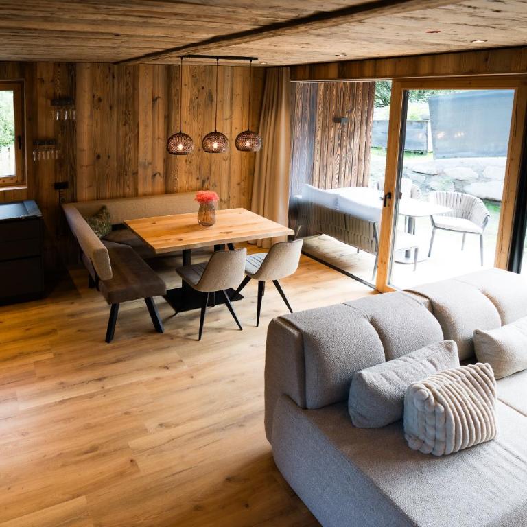 SLOW Fine Chalets, Private Dine & Spa - Superior Chalet - 19