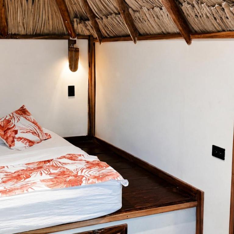 Los Hermanos Beach Hostal - Bungalow con vistas al jardín - 7