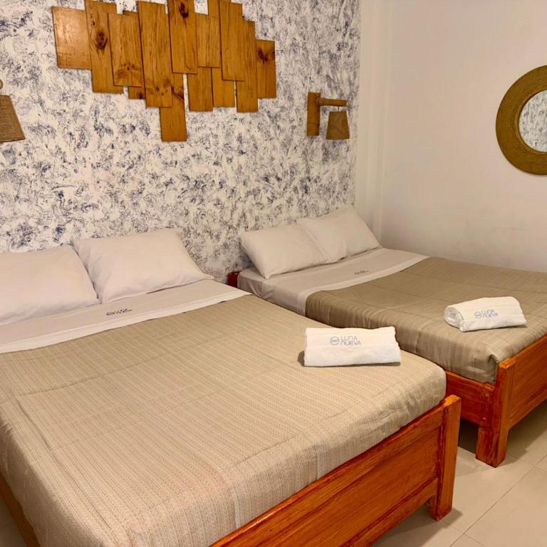 Hotel Luna Nueva - Habitación Doble con baño privado - 2 camas - 5