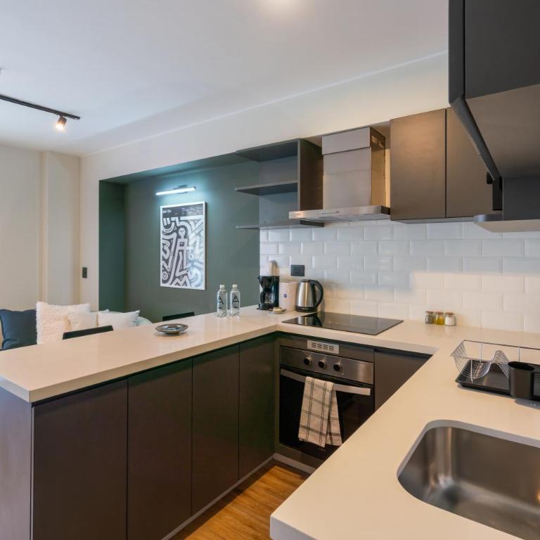Executive Canaval y Moreyra 185 Residences by Geko - Loft - 5