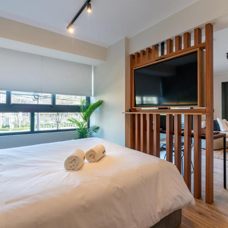 Executive Canaval y Moreyra 185 Residences by Geko - Loft - 9