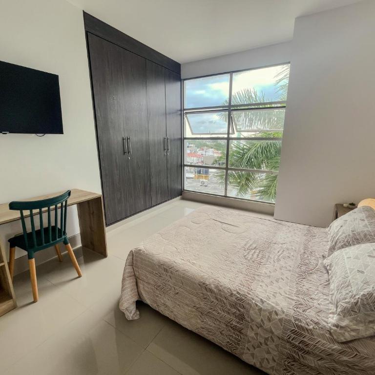 Apto Estudio Zona top Toscana CC Guacarí - One-Bedroom Apartment - 1
