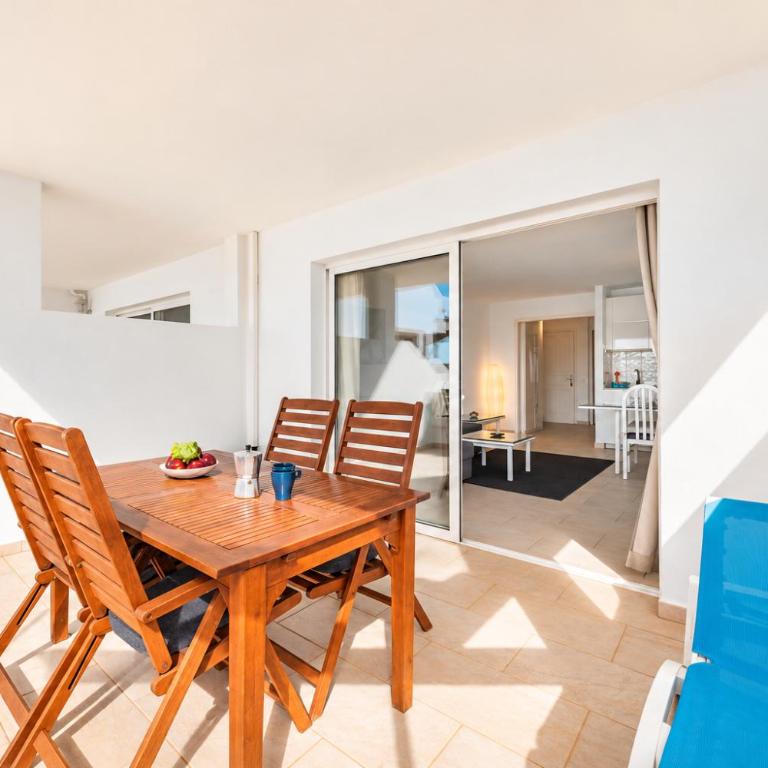 Apartamento Perla en Costa Teguise de Lanzarote con piscina, parking privado y playa cercana - Apartamento de 1 dormitorio - 14