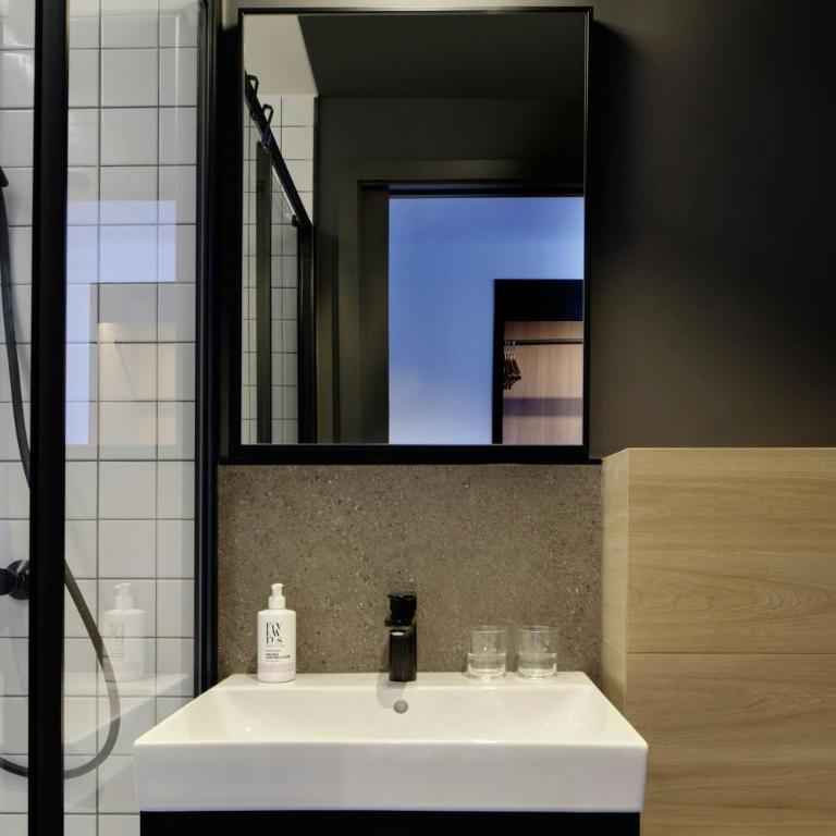Moxy Belgrade Skadarlija - Double Trouble Twin Room - 4
