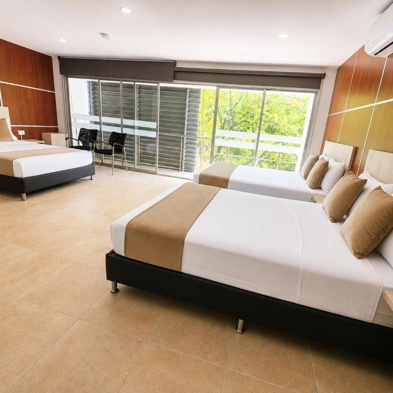 Hotel Med 33 - Family Room - 3