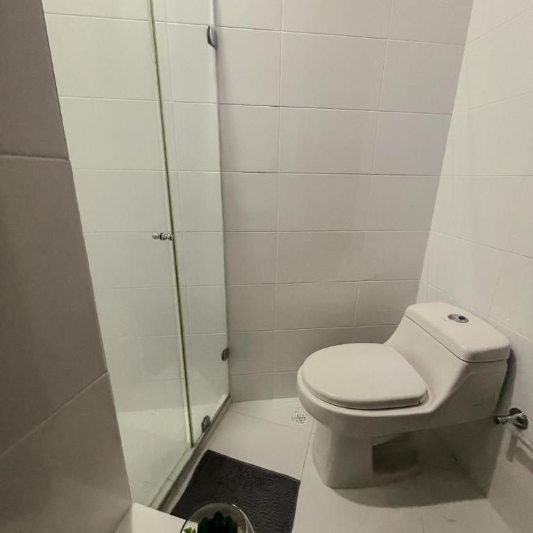 Apto Estudio Zona top Toscana CC Guacarí - One-Bedroom Apartment - 6