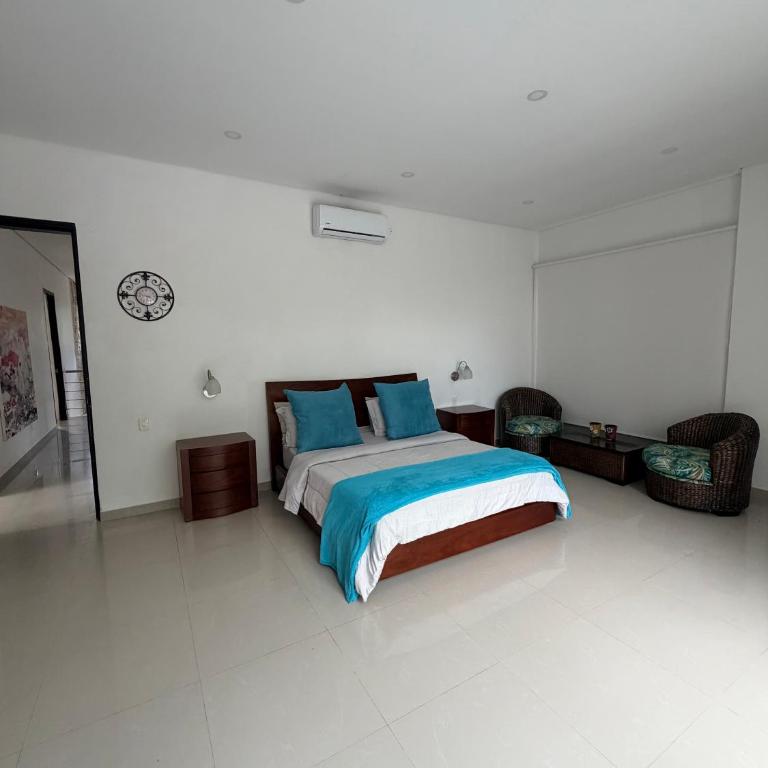 Casa campestre condominio Lagos del peñón - Casa de 5 dormitorios - 13
