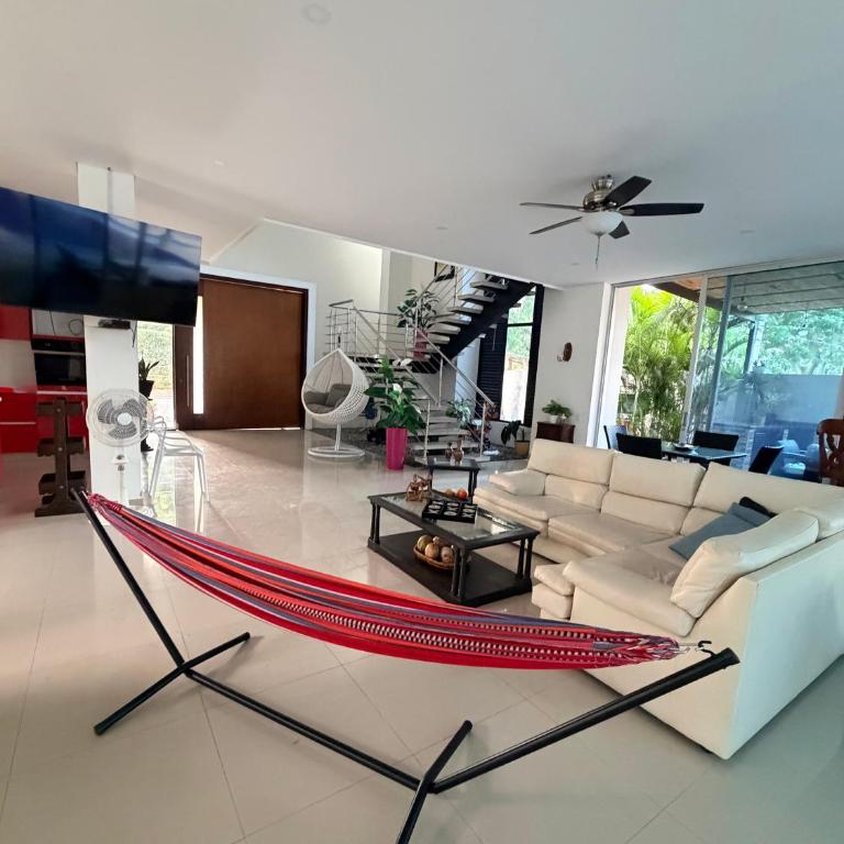 Casa campestre condominio Lagos del peñón - Casa de 5 dormitorios - 5