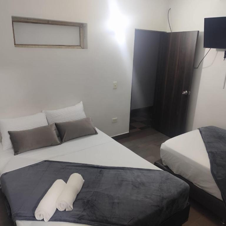 Hotel La Mansión - Habitación Doble Estándar con ventilador - 1