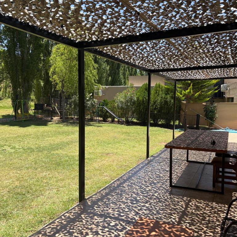 Casa Los Fresnos - Three-Bedroom House - 2