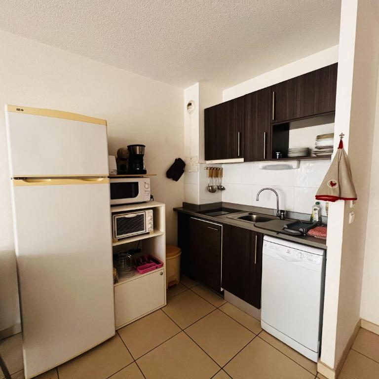 Appartement climatisé proche plage - 4 pers. - FR-1-309-563 - Apartment - 10
