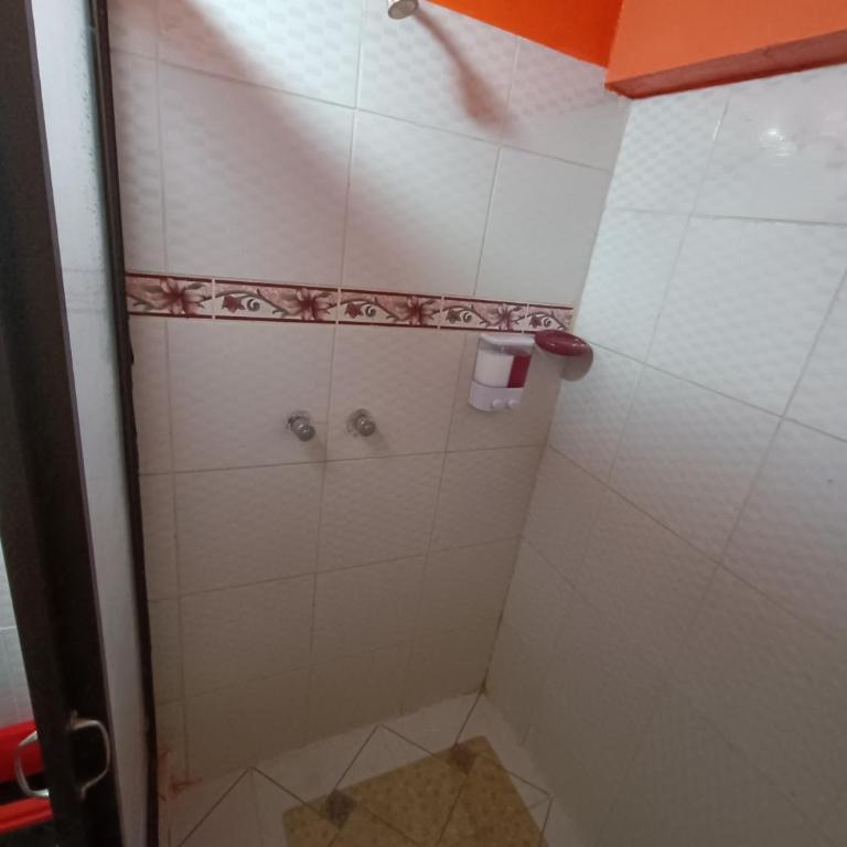 Hostal Cáceres - Twin Room with Private Bathroom - 7