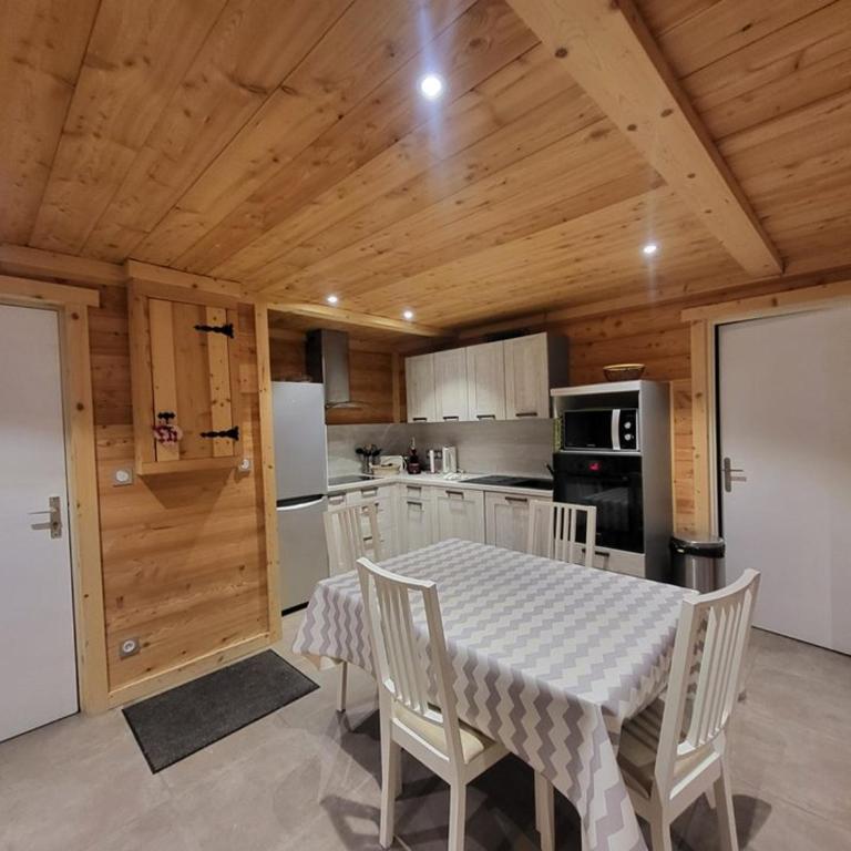 Appartement calme avec vue montagne - Appartement 2 Chambres - 1