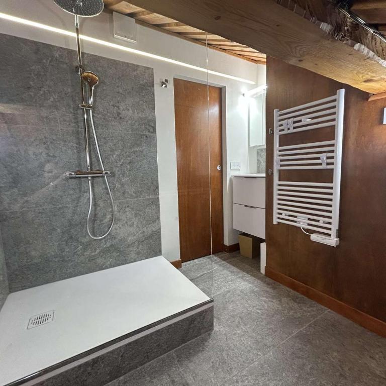 Appartement spacieux, vue montagne - 13 pers. - Appartement 5 Chambres - 24