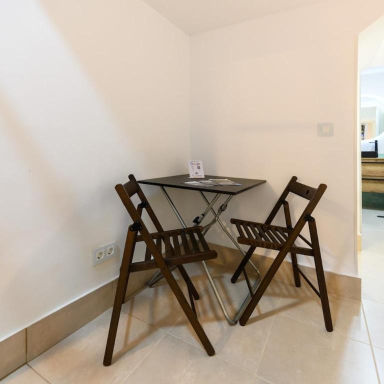 Iriarte calle, en metro Cartagena o Diego de León - Appartement 1 Chambre - 25