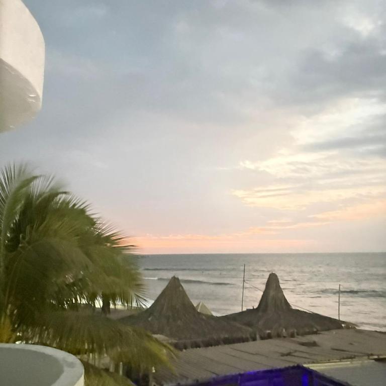 Loki Mancora Hotel - Deluxe Double Room with Extra Bed - 6