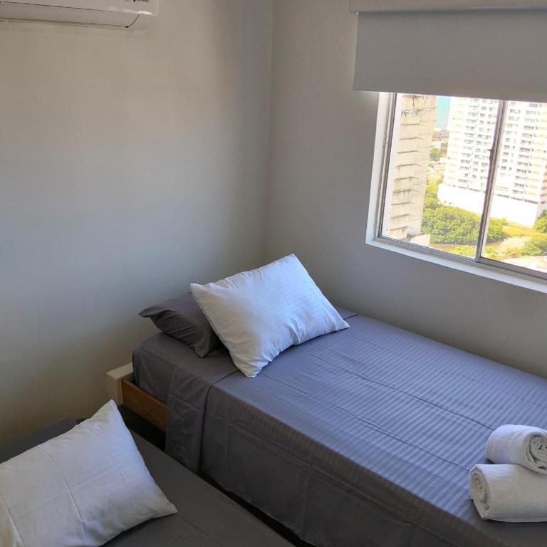 Apartamento en Torices Piso 25R - Cartagena - Playa cerca al Mar con piscina y Excelente vista - Two-Bedroom Apartment - 16