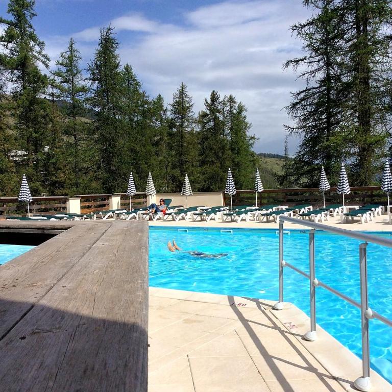 Albane Vars T2 skis aux pieds face aux pistes - Appartement 1 Chambre - 3