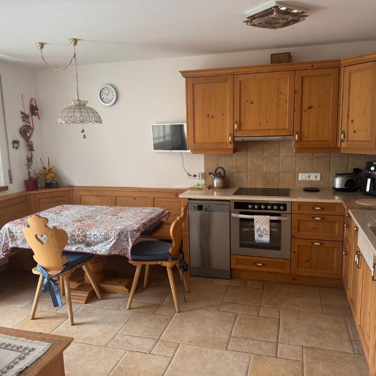 Mountain Flat Luna -Next train station Dobbiaco- - Appartamento Superior con 2 Camere da Letto e Balcone - 18