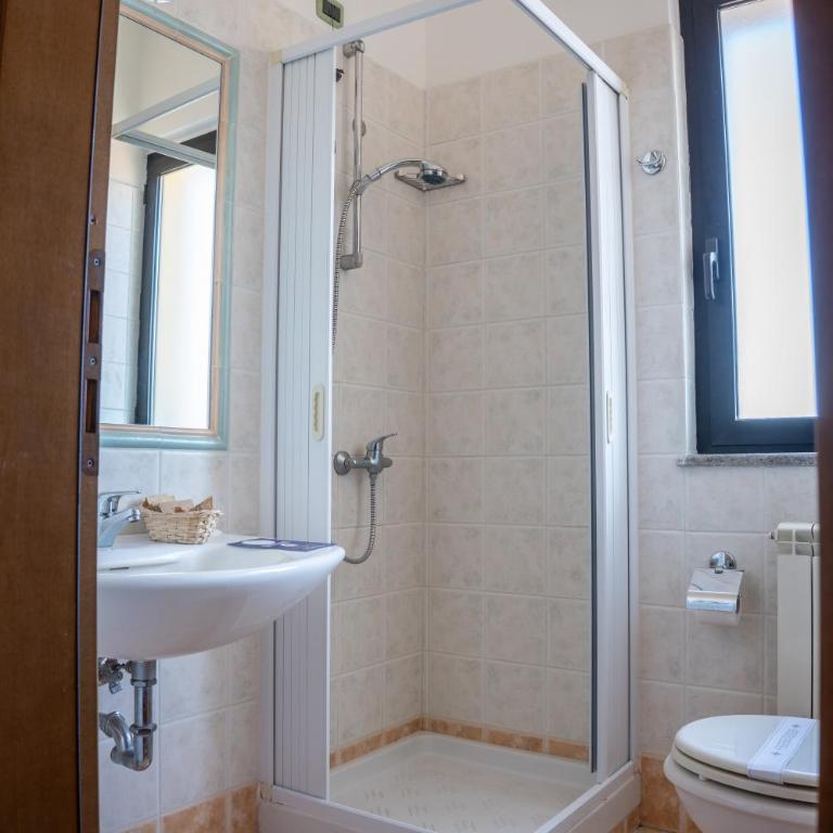 Hotel Italia & Lombardi - Standard Twin Room - 4