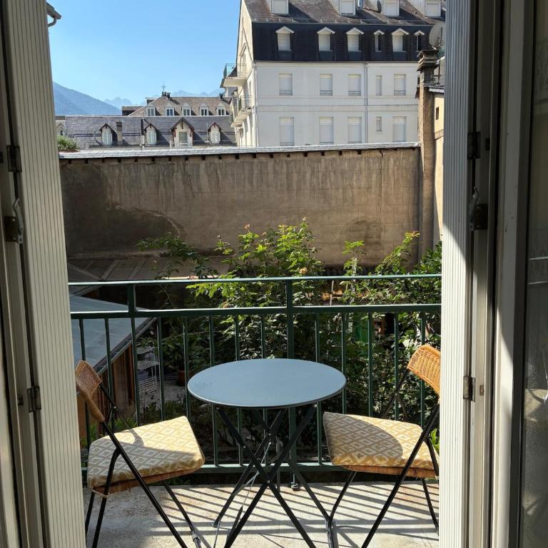 Le Cocon d'Étigny - Appartement avec balcon - One-Bedroom Apartment - 1