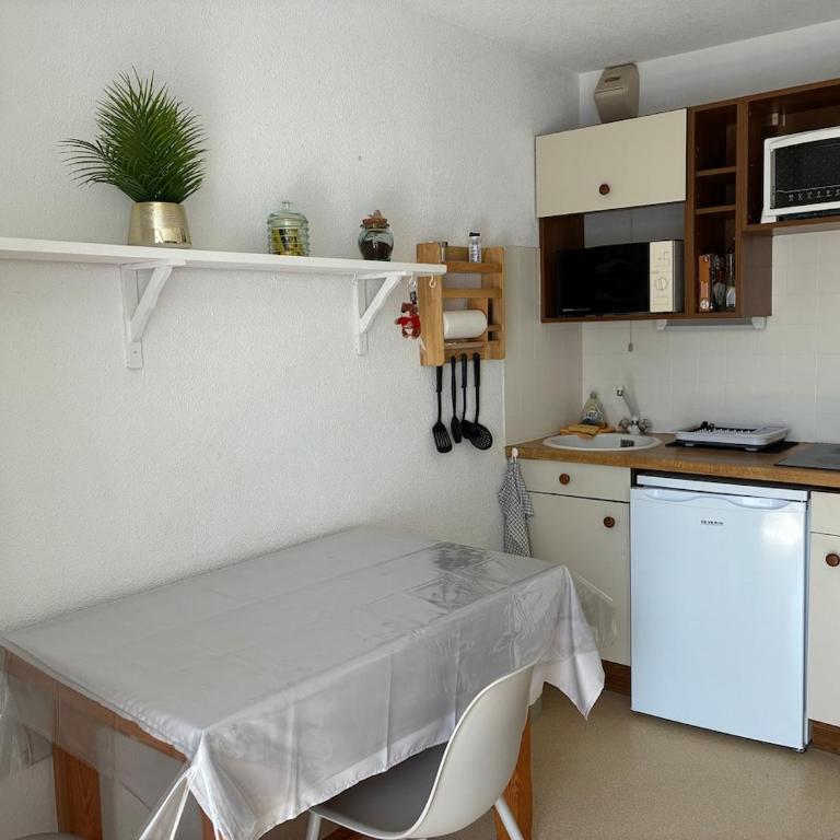 Le Cocon d'Étigny - Appartement avec balcon - One-Bedroom Apartment - 17