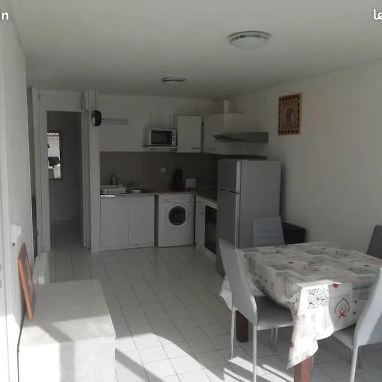 Appartement T3 avec vue, à 300 m de la Plage des Chalets - Appartamento con 2 Camere da Letto - 7